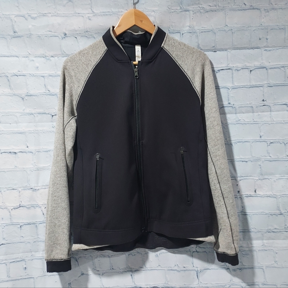 Lululemon Var City Bomber Jacket Black Gray Baseball Stitching Neoprene 8